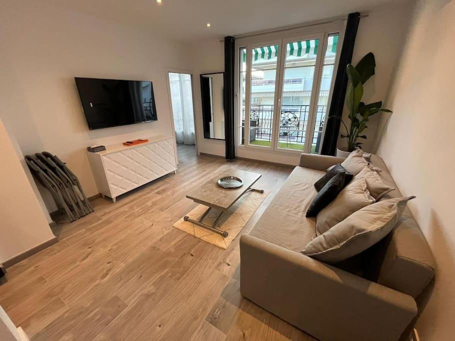 Vue Mer Le Montana Cannes Eksteriør billede